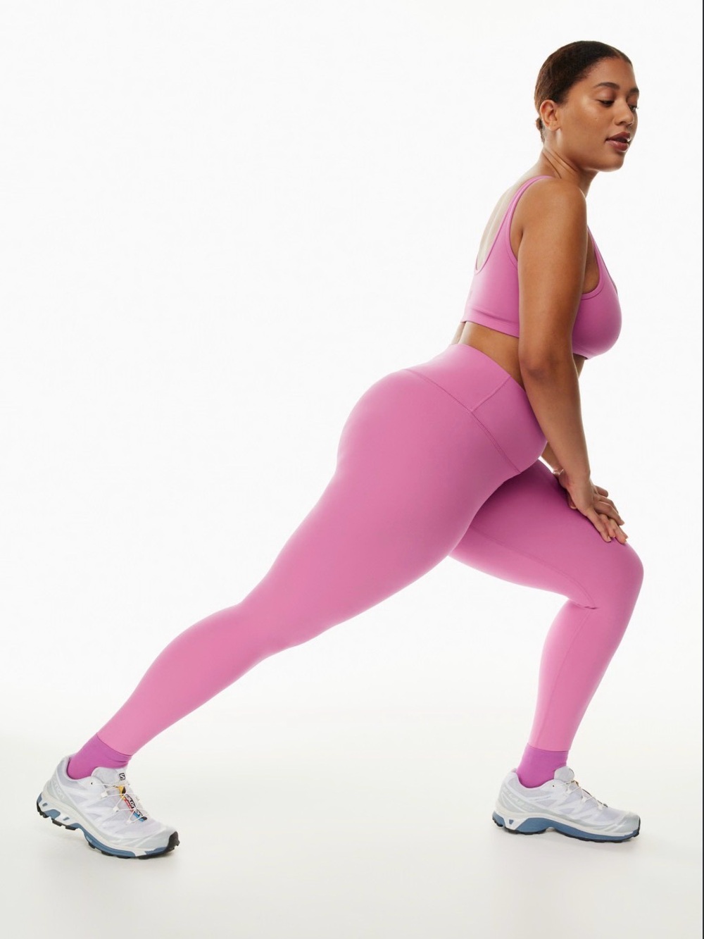 TNA Aritzia Butter Leggings